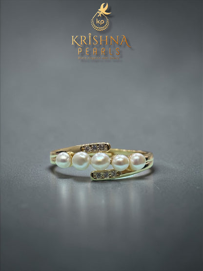 Classy Five Pearls Studded Finger Ring