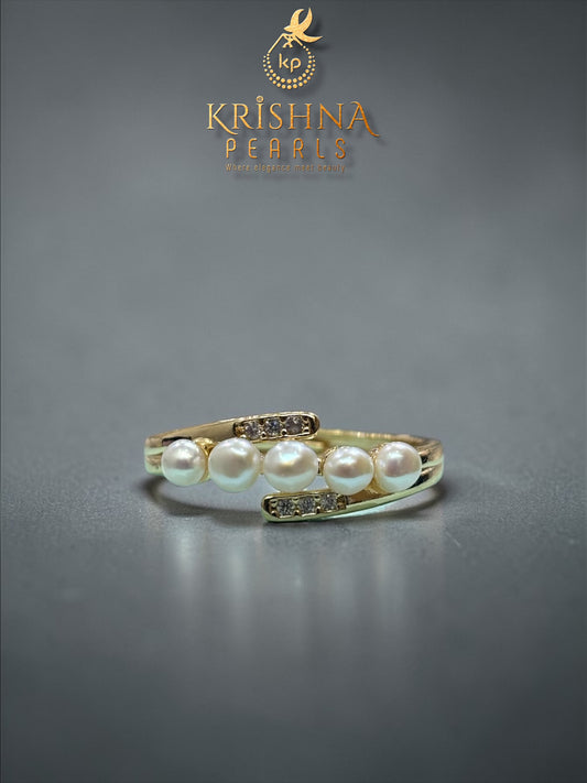 Classy Five Pearls Studded Finger Ring