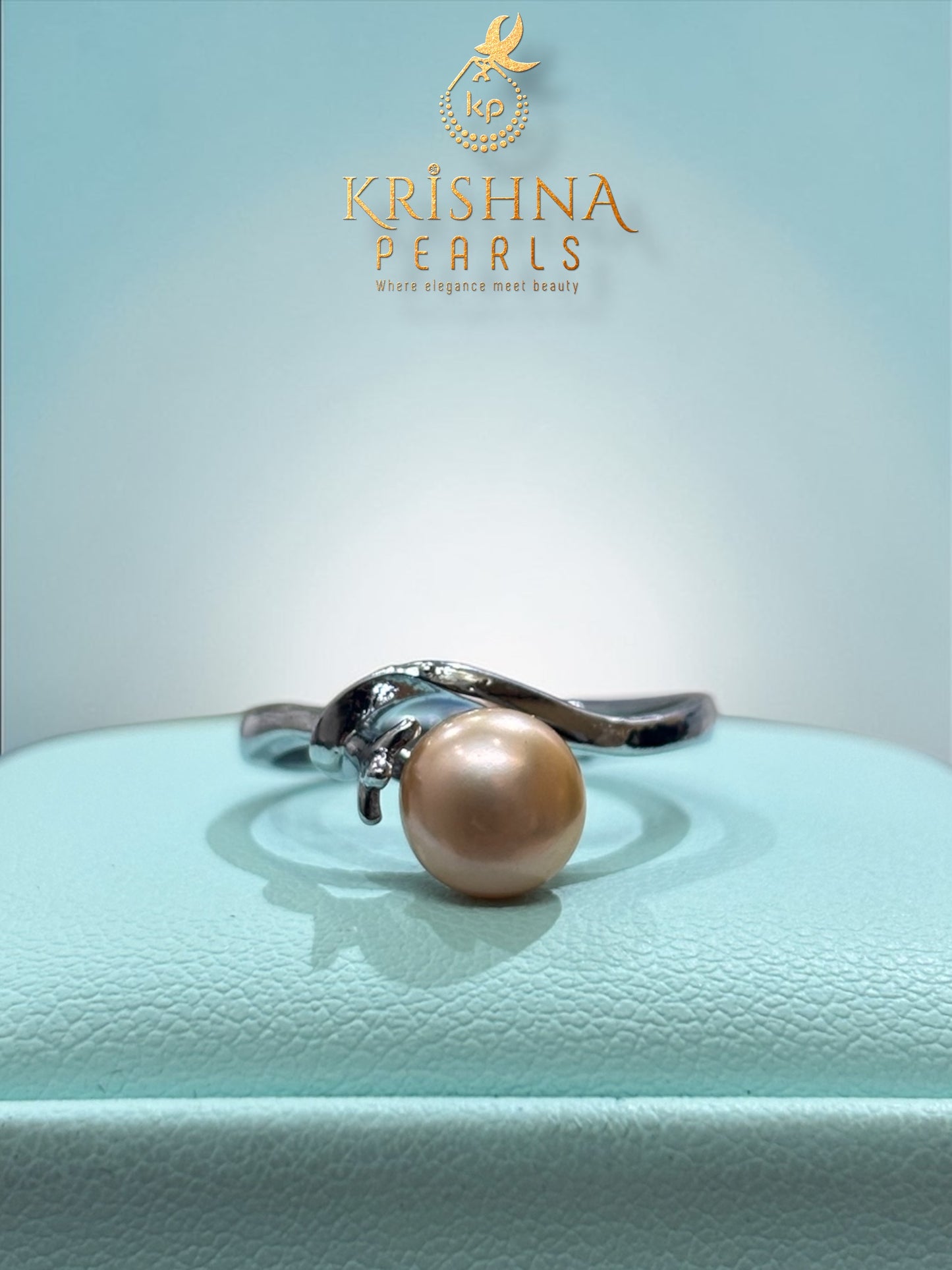 Cute Aurora Rose Pink Pearl Studded Finger Ring