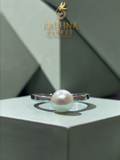 Simple Pearl Studded Finger Ring Adjustable