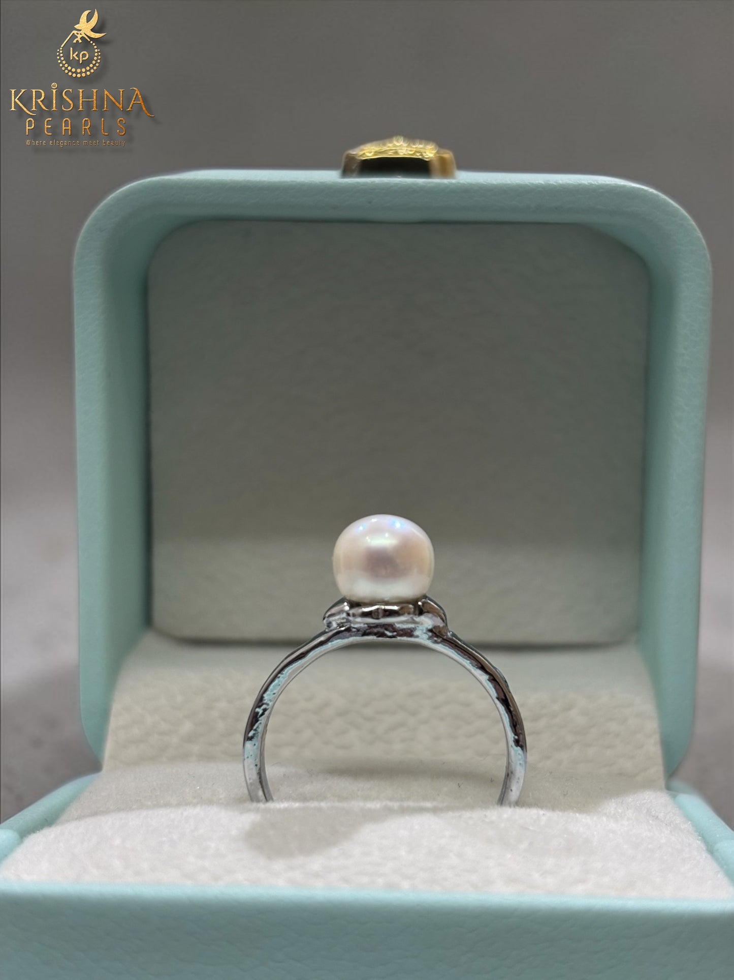 Simple Pearl Studded Finger Ring Adjustable