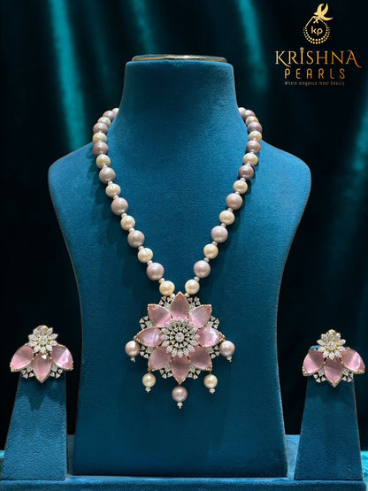 Imperial Lotus Pendent With Pearls Necklace Set