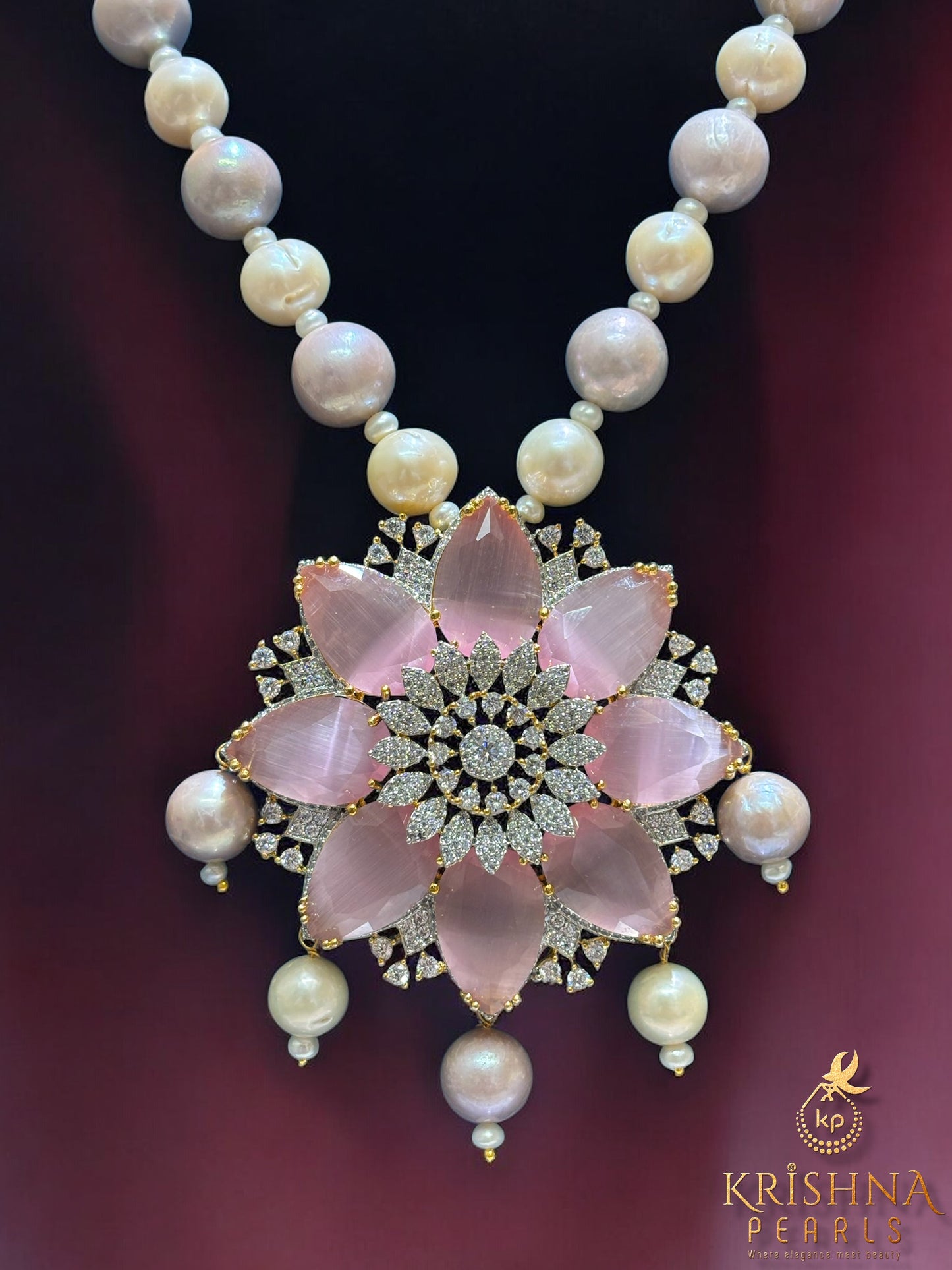 Imperial Lotus Pendent With Pearls Necklace Set