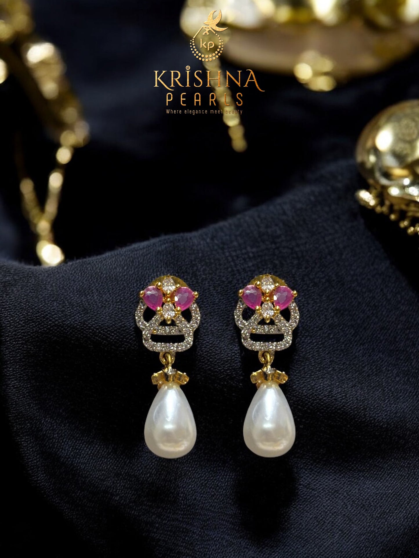 Elegant Pearl Necklace Set