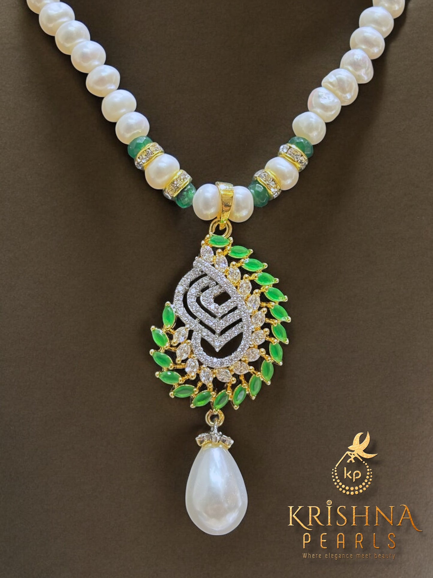 Adorable Green Stones Studded Pearls Necklace Set