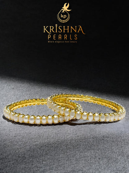Classic Oval Button Pearls Bangles