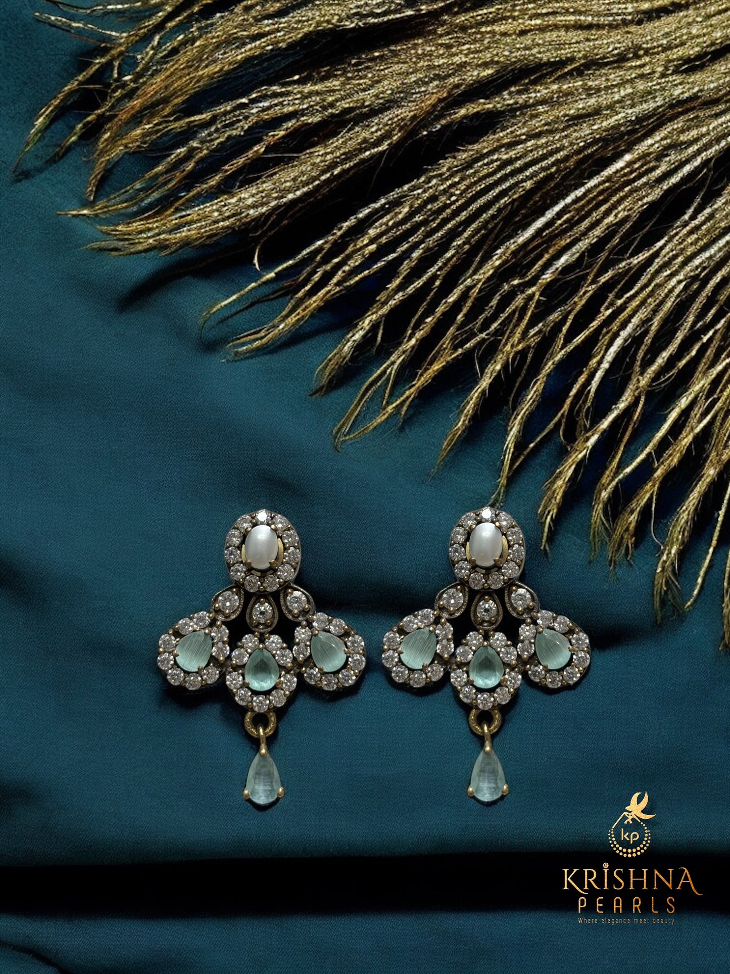 Adorable Oxidised Blue Quartz Pendent With Pearls Necklace