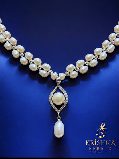 Floral Dewdrop Double Layere Pearls Necklace Set