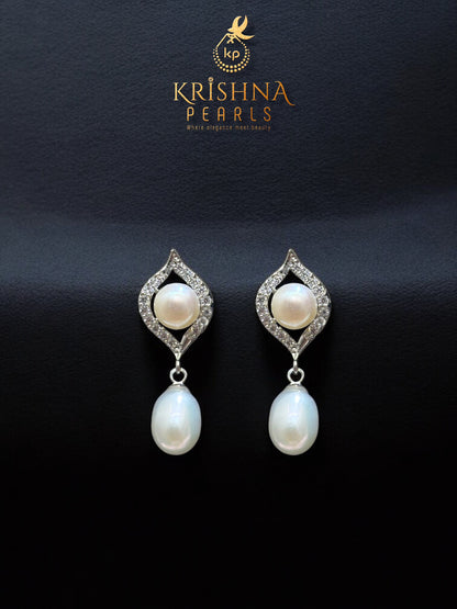 Floral Dewdrop Double Layere Pearls Necklace Set