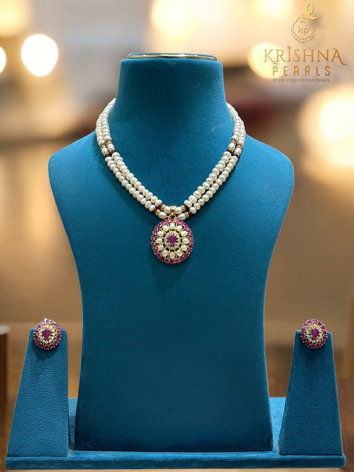 Ruby Empress Pendent With Pearls Necklace Set