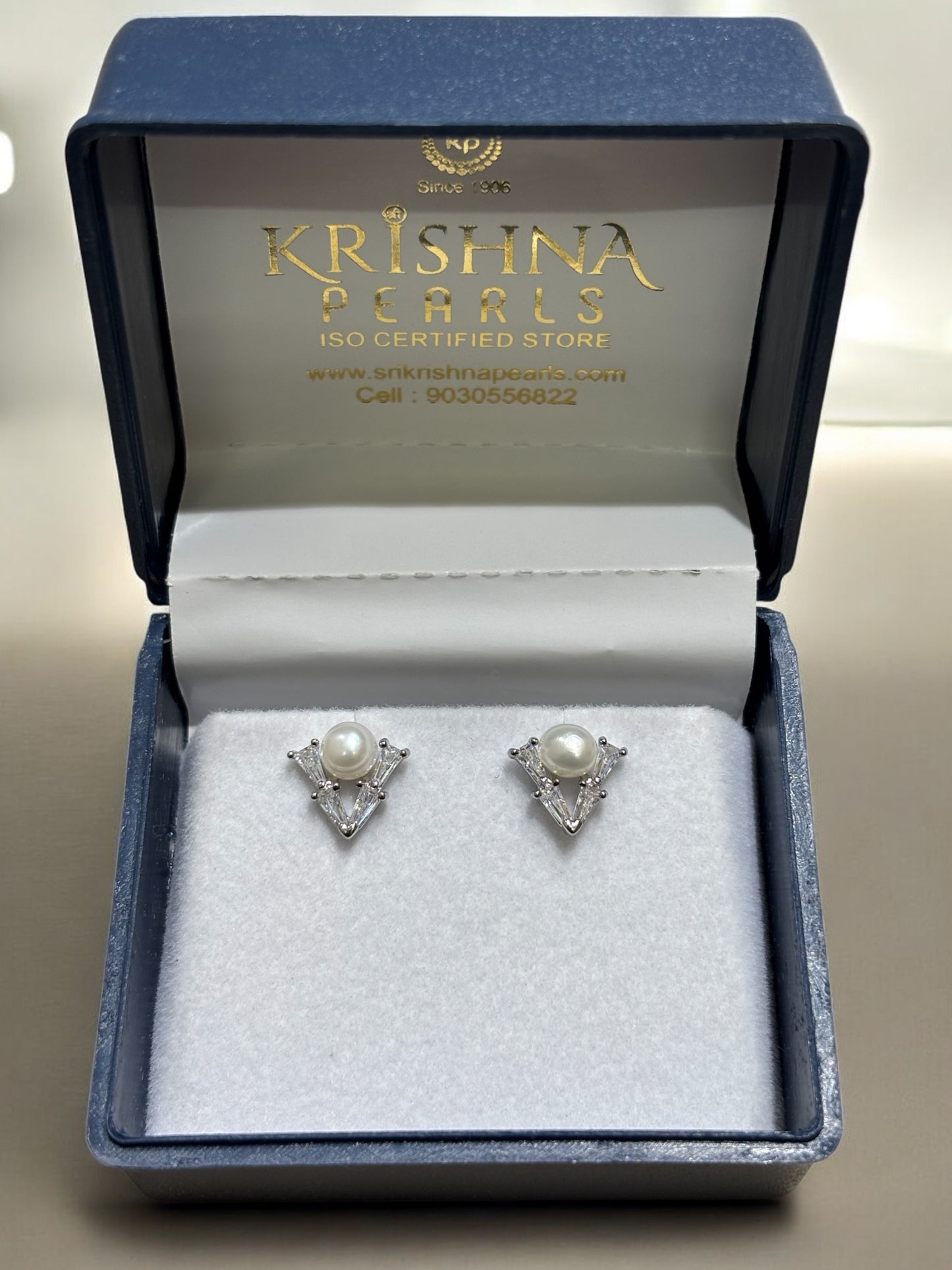 92.5 Silver Chaplet Pearl Studds