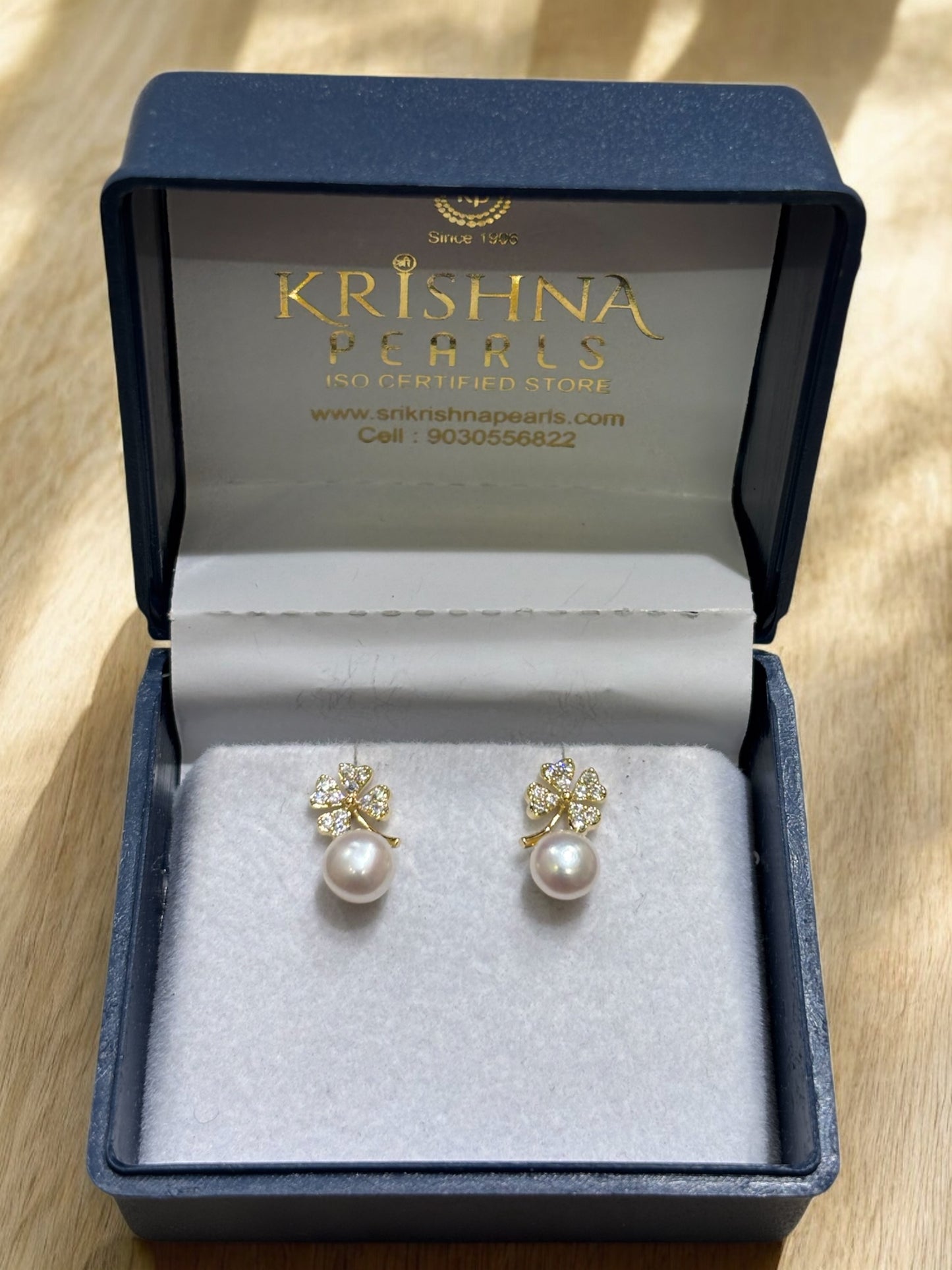92.5 Silver Post Pin Imperial Clover Pearl Earrings