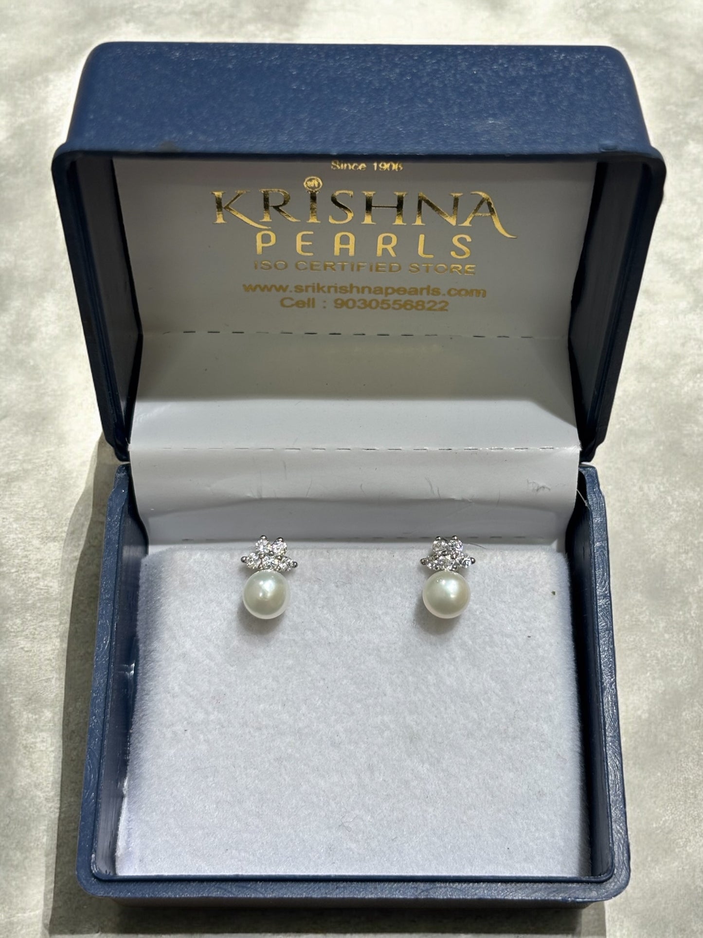 Cute Flora Pearl Studded Earrings
