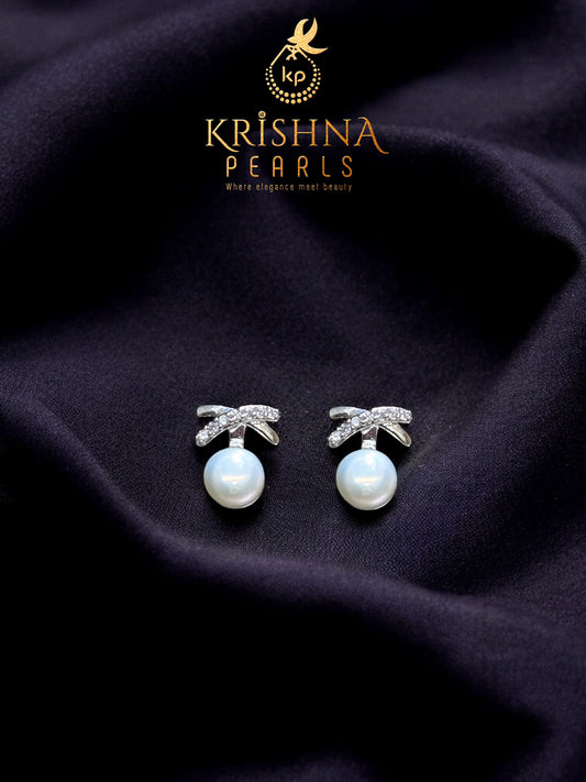 Cute Pearl Studded Earrings