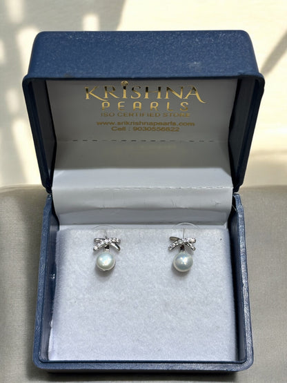 Cute Pearl Studded Earrings