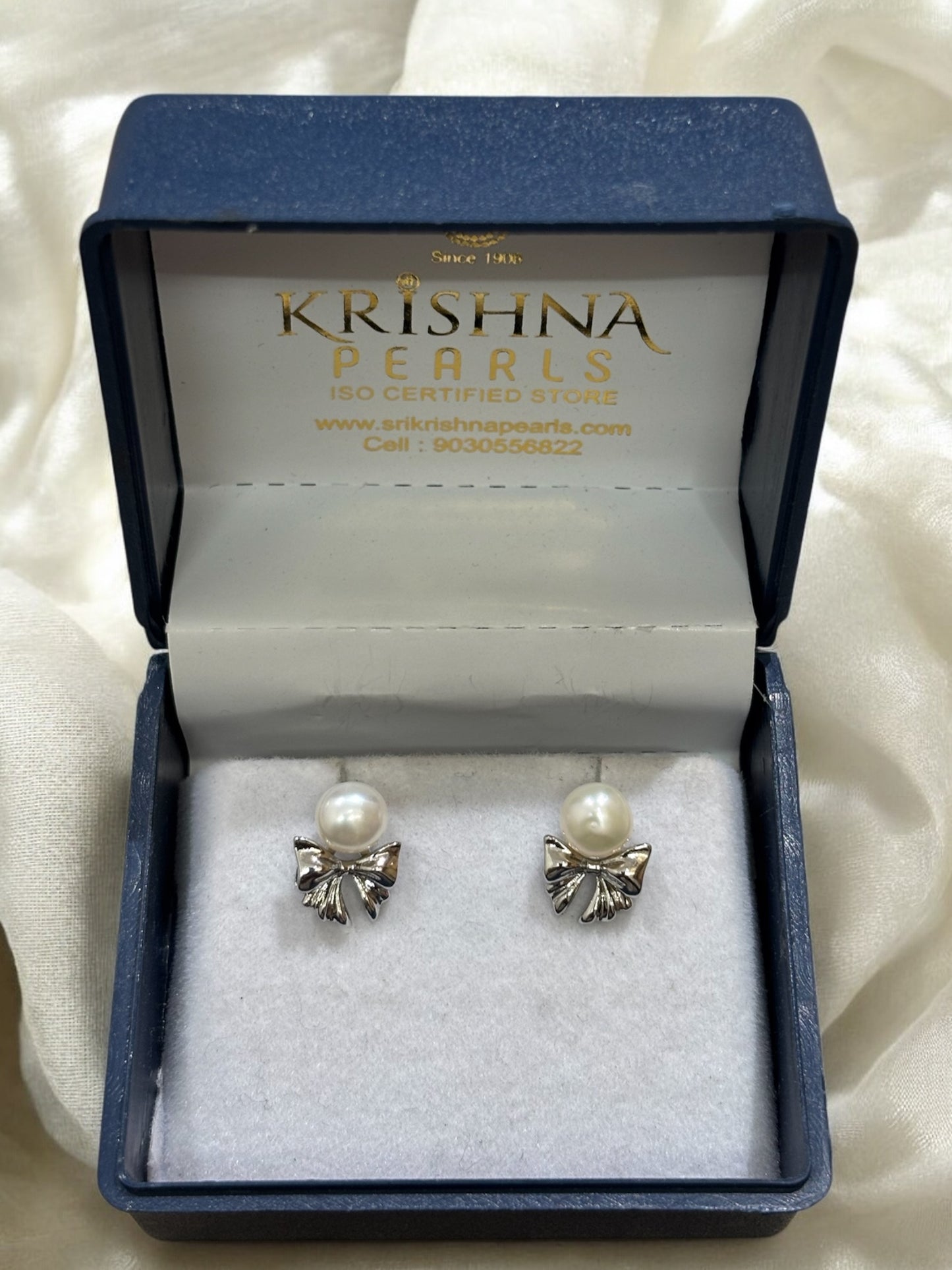 92.5 Silver Post Pin Ribbon Pearl Studded Earrings