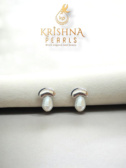 92.5 Silver PostPin Pearls Hanging