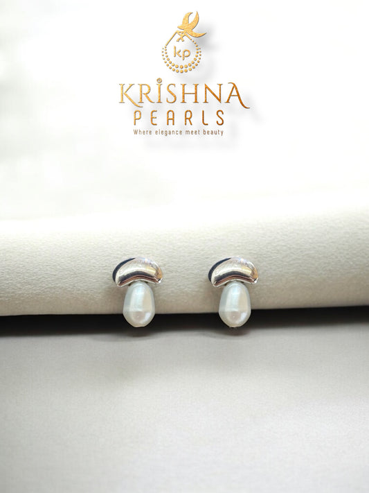 92.5 Silver PostPin Pearls Hanging