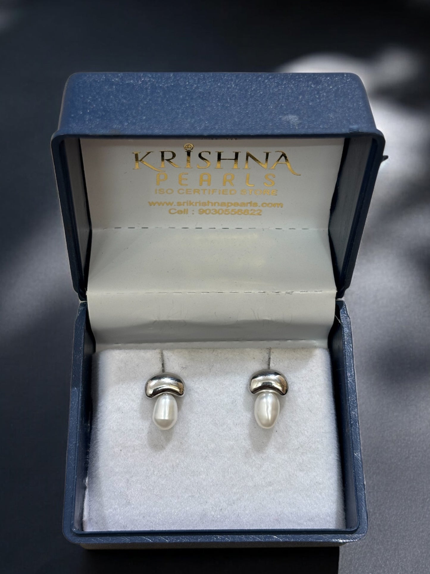 92.5 Silver PostPin Pearls Hanging