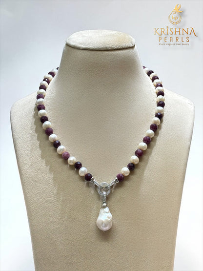 Baroque Pearls & Garnet With Detachable Pendant