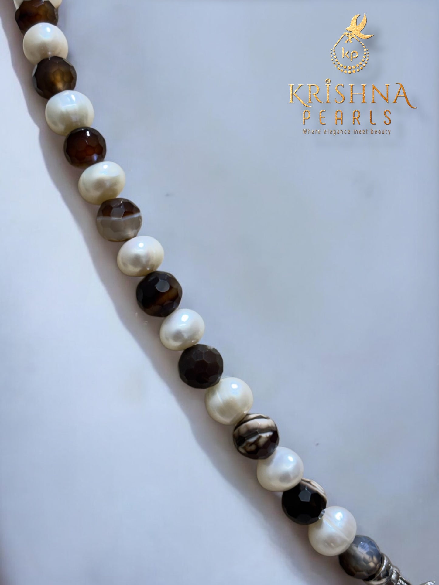 Sulemani Hakik With Detachable Baroque Pearls Locket