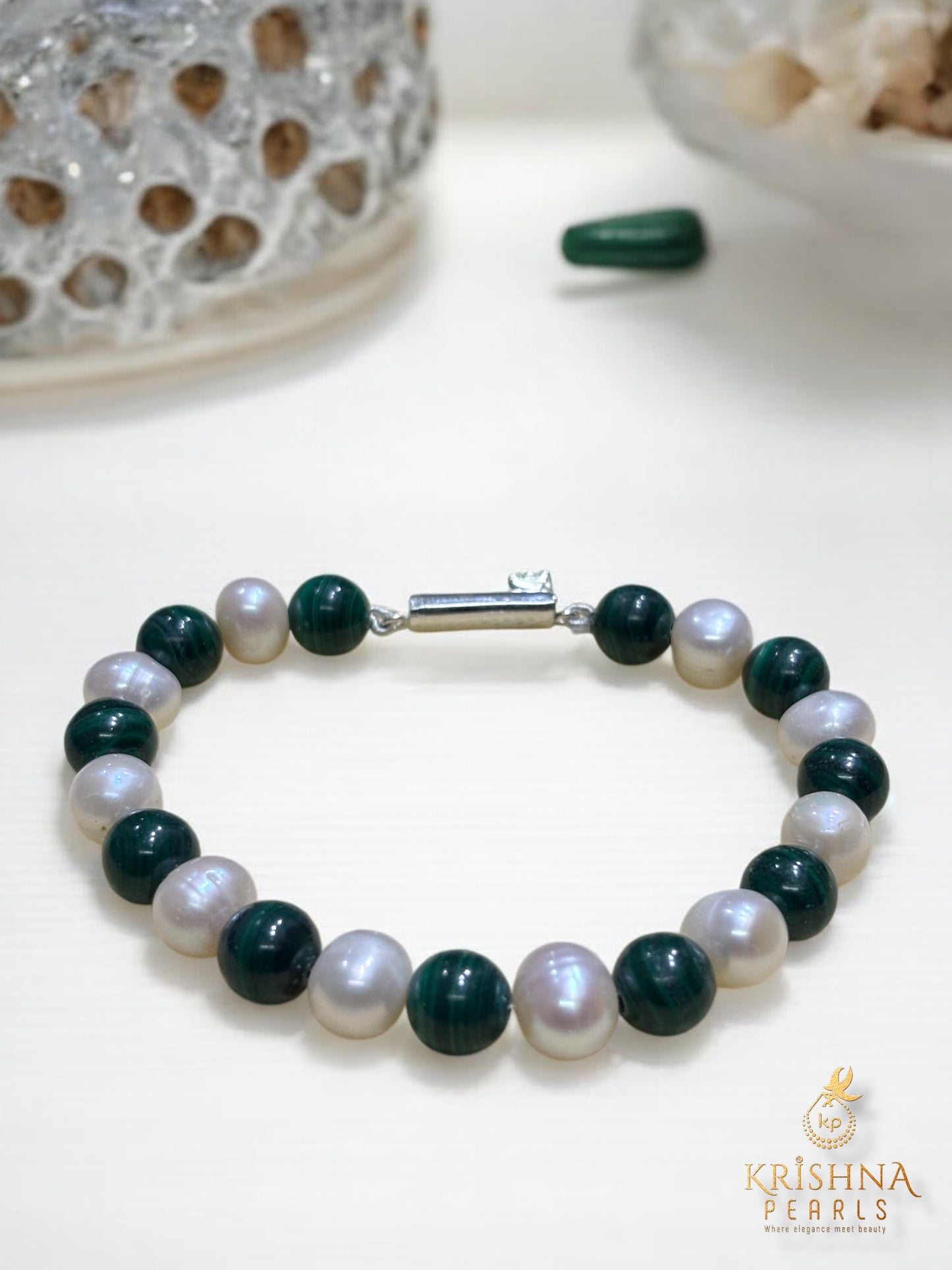 Beautiful Pearls & Malachite Bracelet