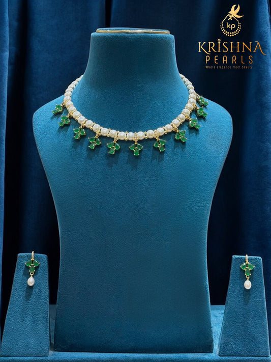 Emerald & Button Pearls Necklace Set