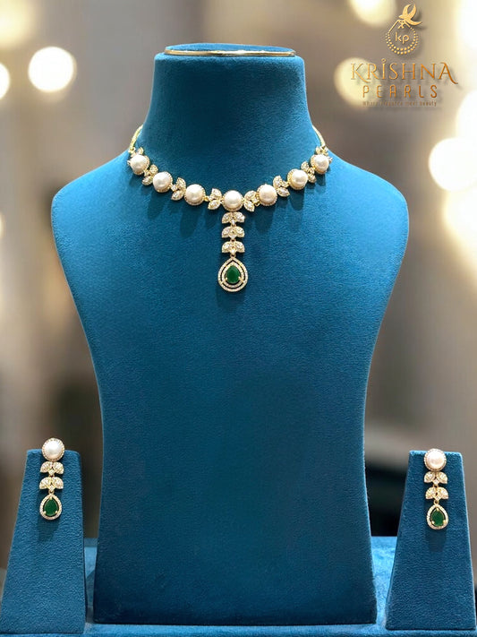 Lustrous Petal Emerald Drop & Pearls Necklace Set
