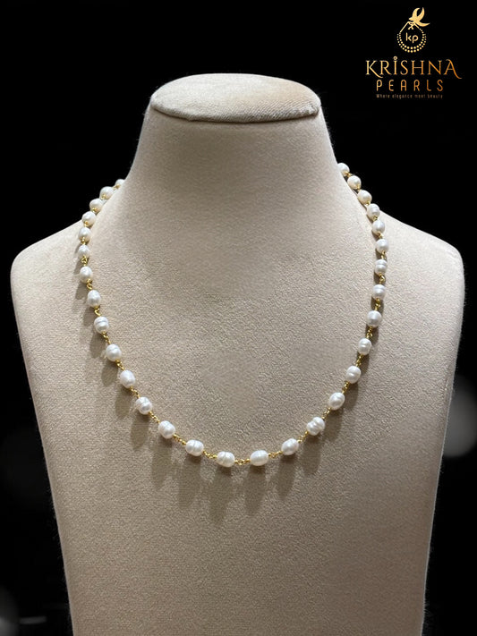 Classic Pearls Chain