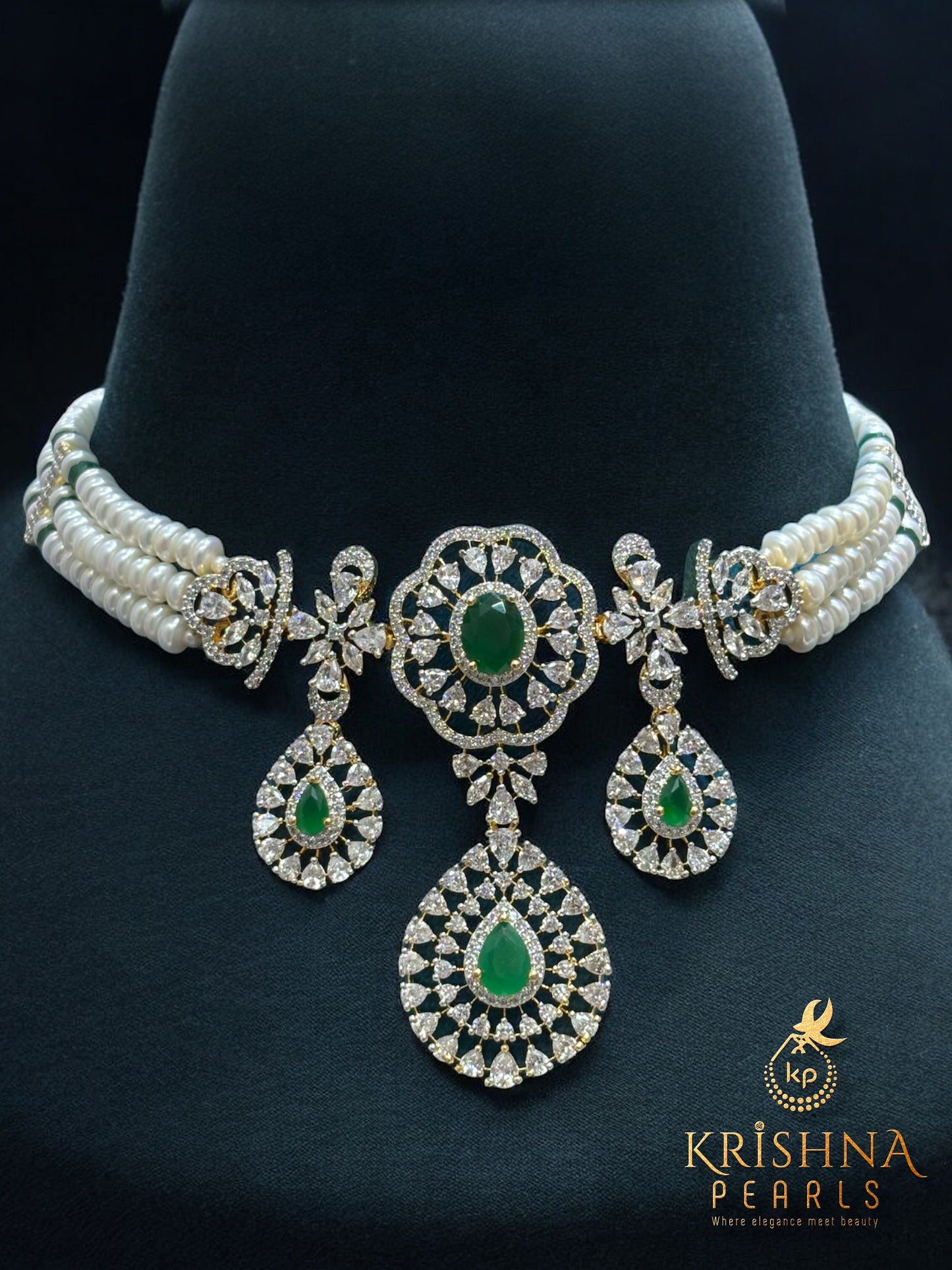 Emerald Empress Pearls Choker Set