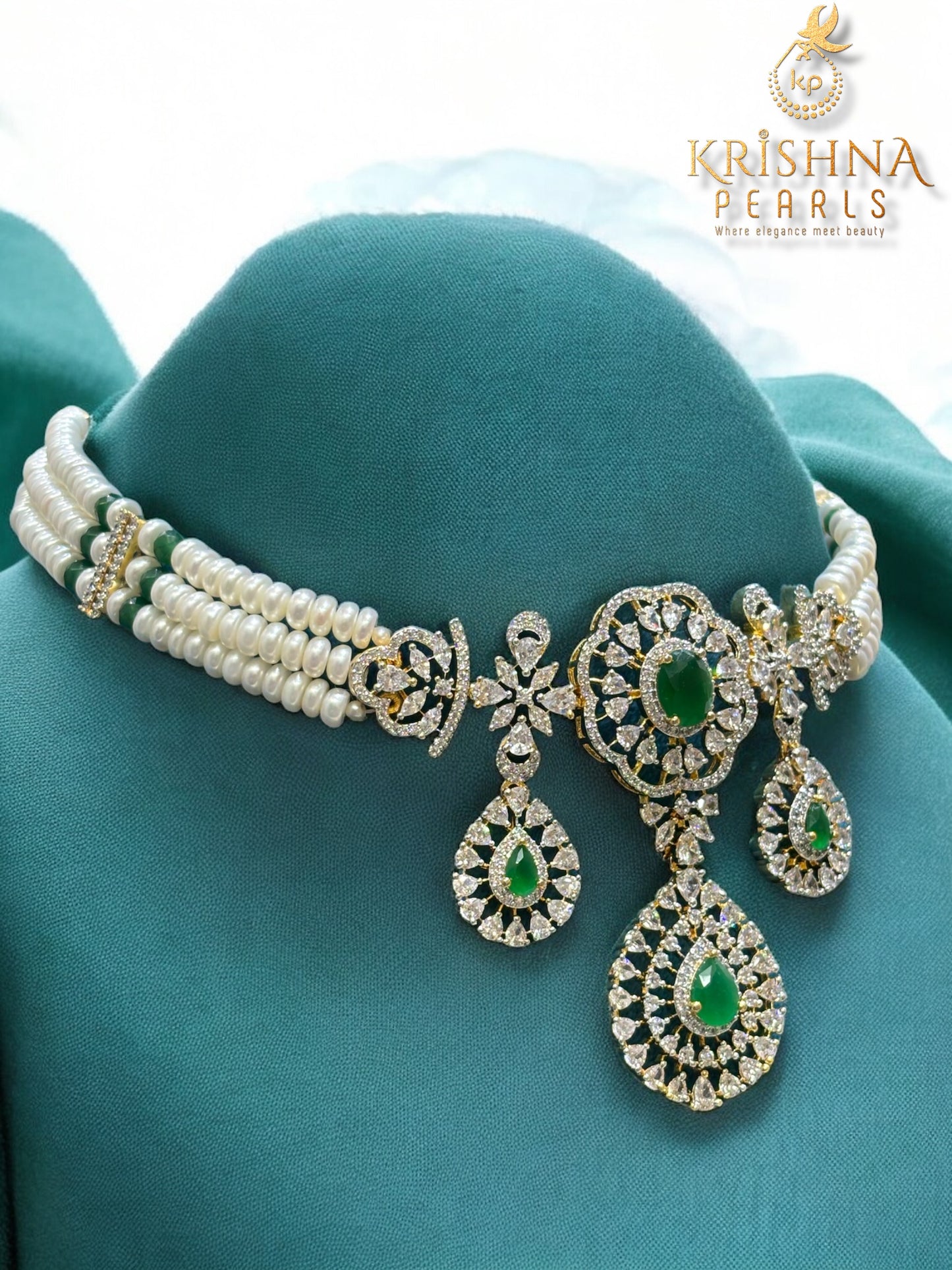 Emerald Empress Pearls Choker Set