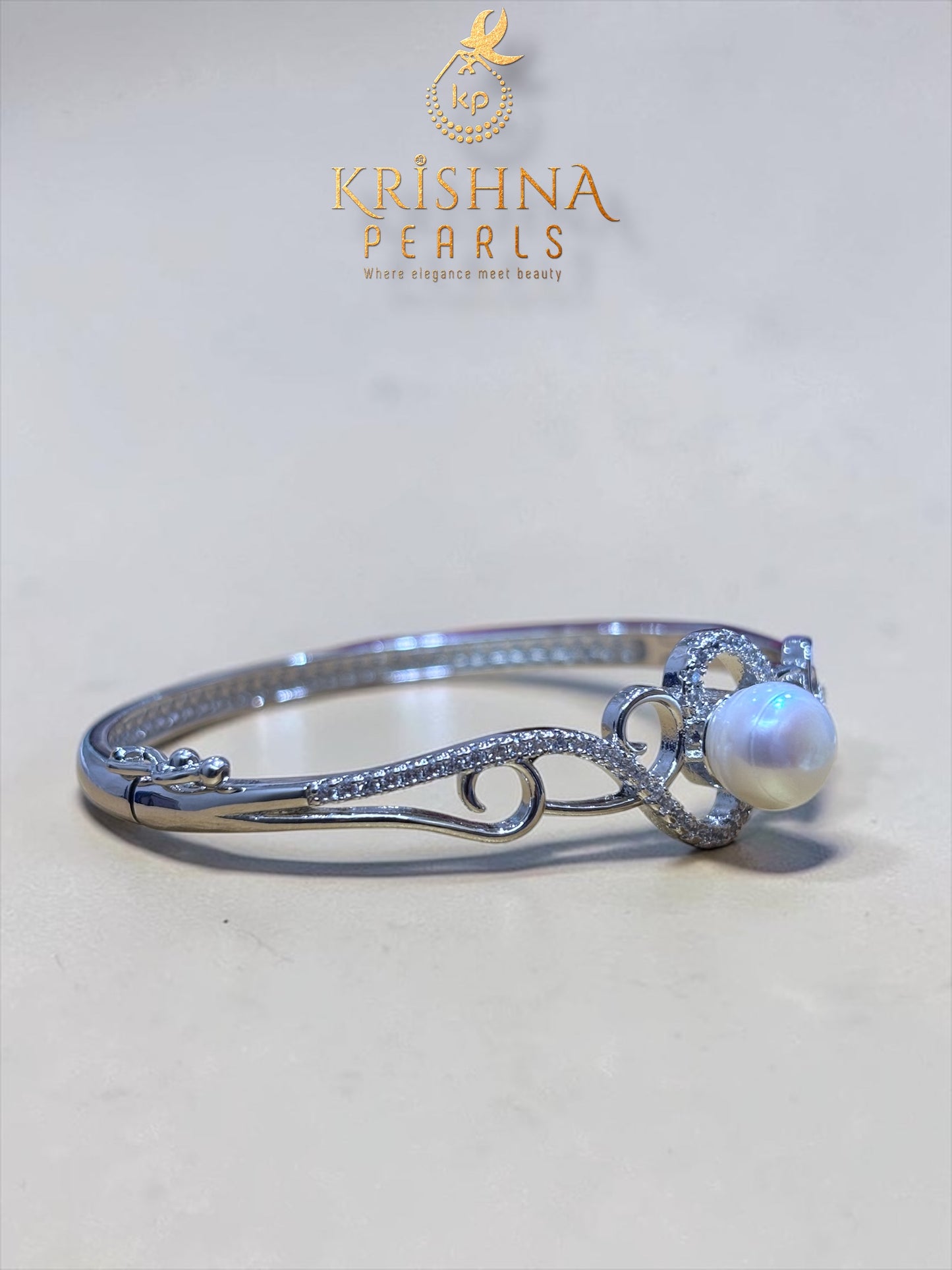 Designer Pearls Studded Bracelet