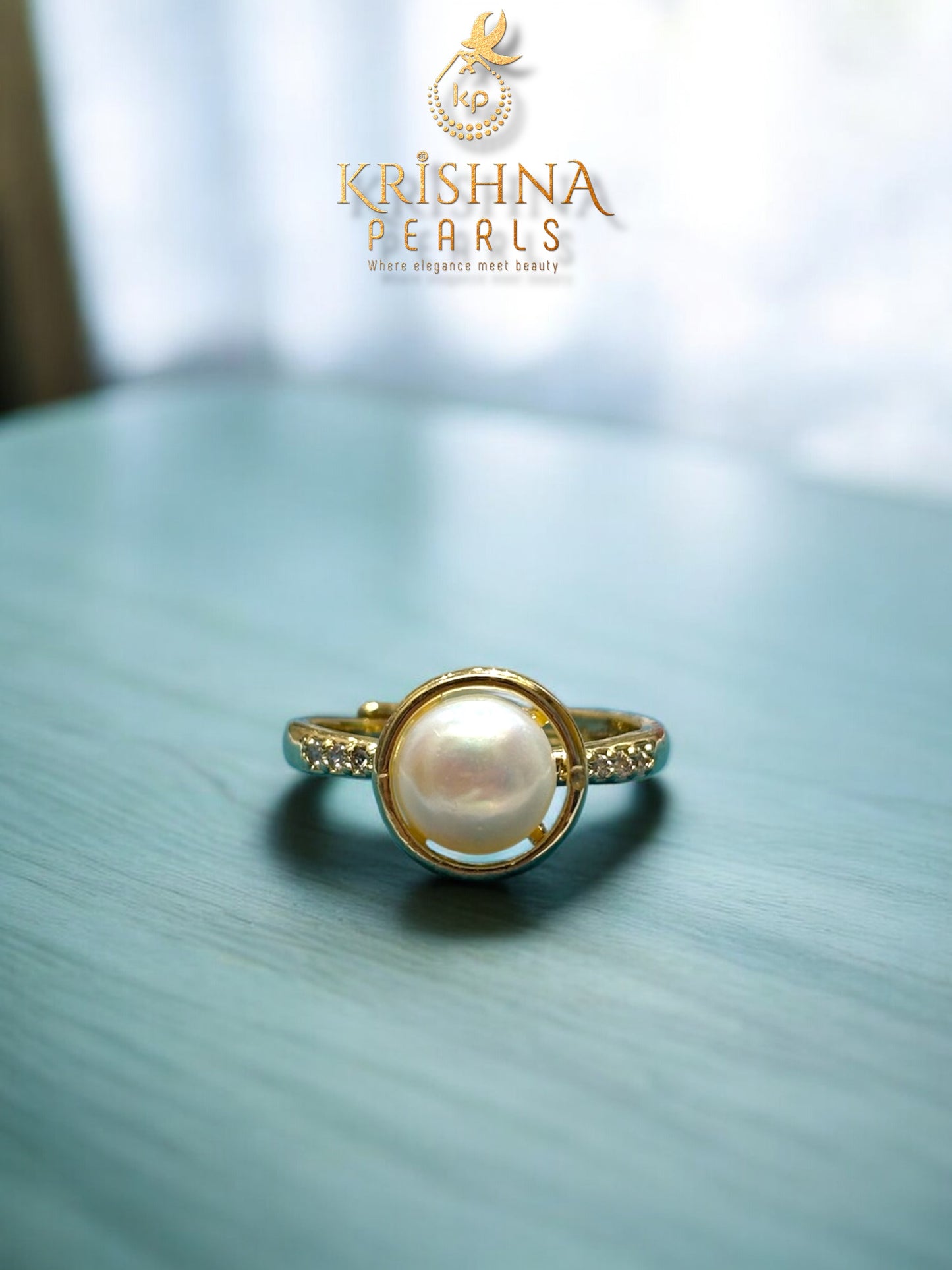 Adorable Single Pearl Finger Ring