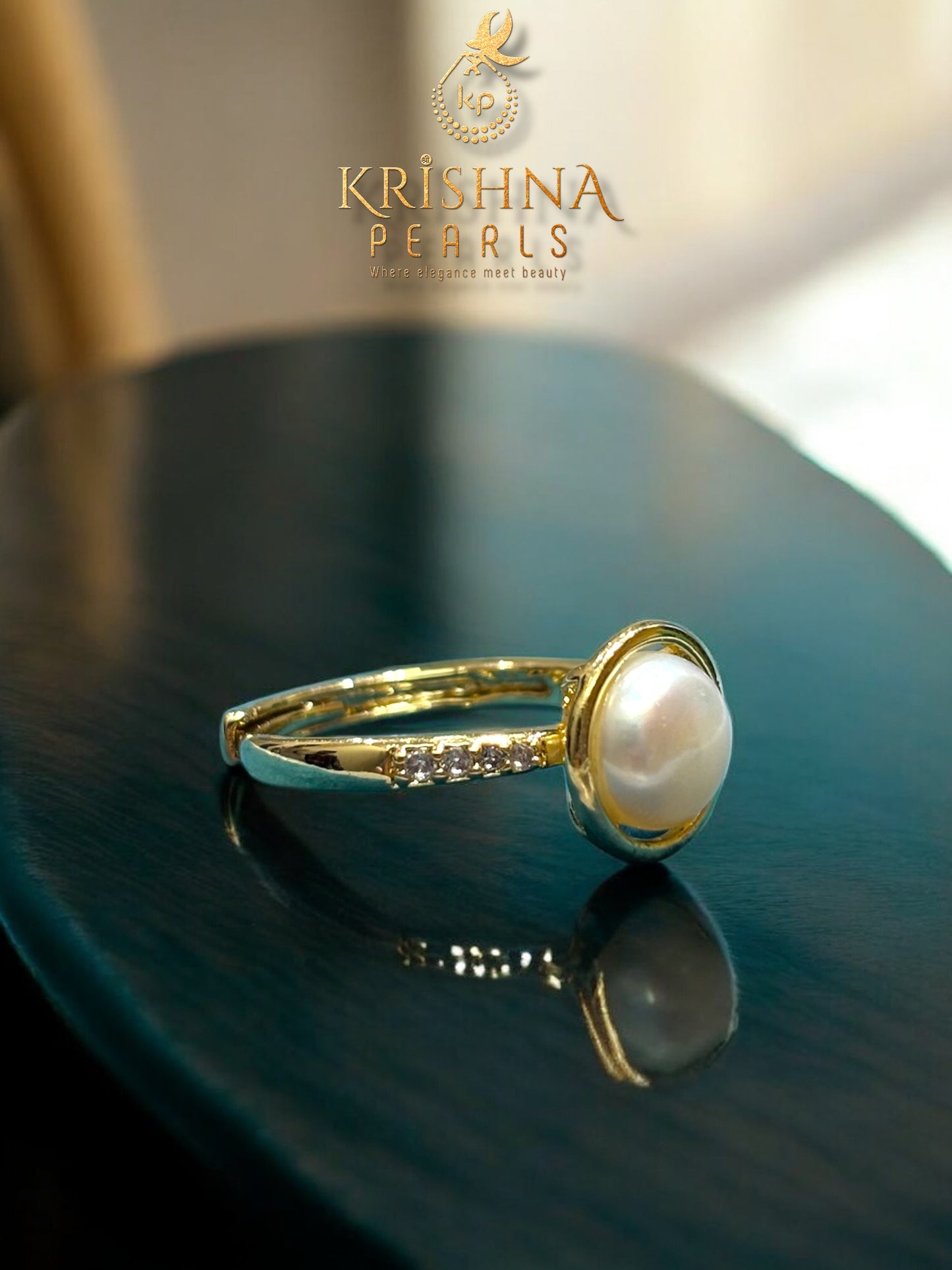 Adorable Single Pearl Finger Ring