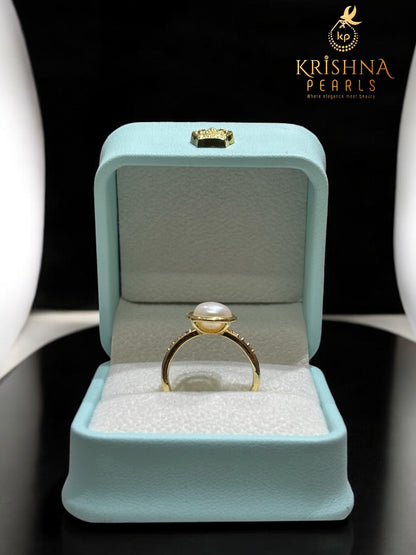 Adorable Single Pearl Finger Ring
