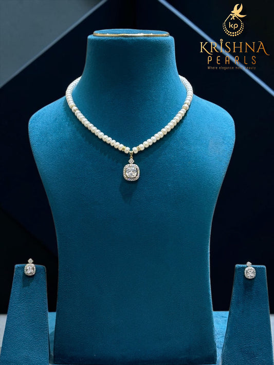 Adorable Diamond Studded Pearls Necklace Set