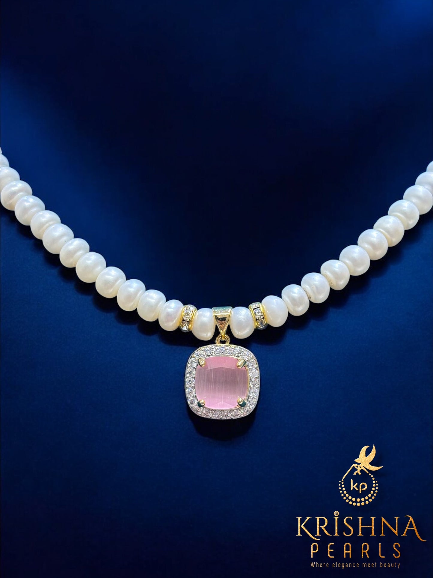 Beautiful Rose Quartz Studded Pearls Necklace Set