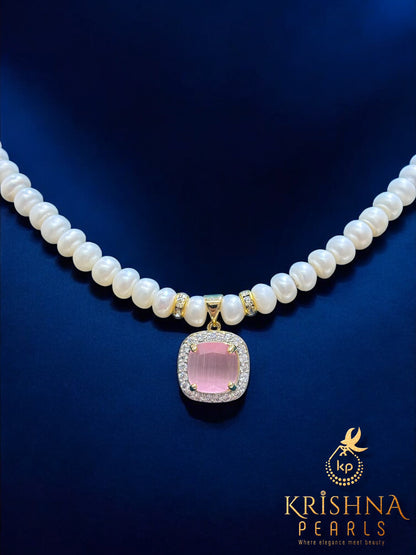 Beautiful Rose Quartz Studded Pearls Necklace Set