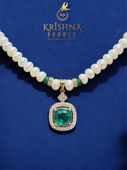 Beautiful Emerald & Pearl Studded Pendant Set