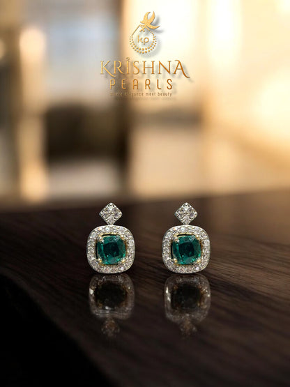 Beautiful Emerald & Pearl Studded Pendant Set