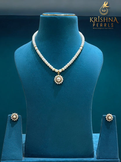 Ruby & Emerald Pearls Studded Necklace Set