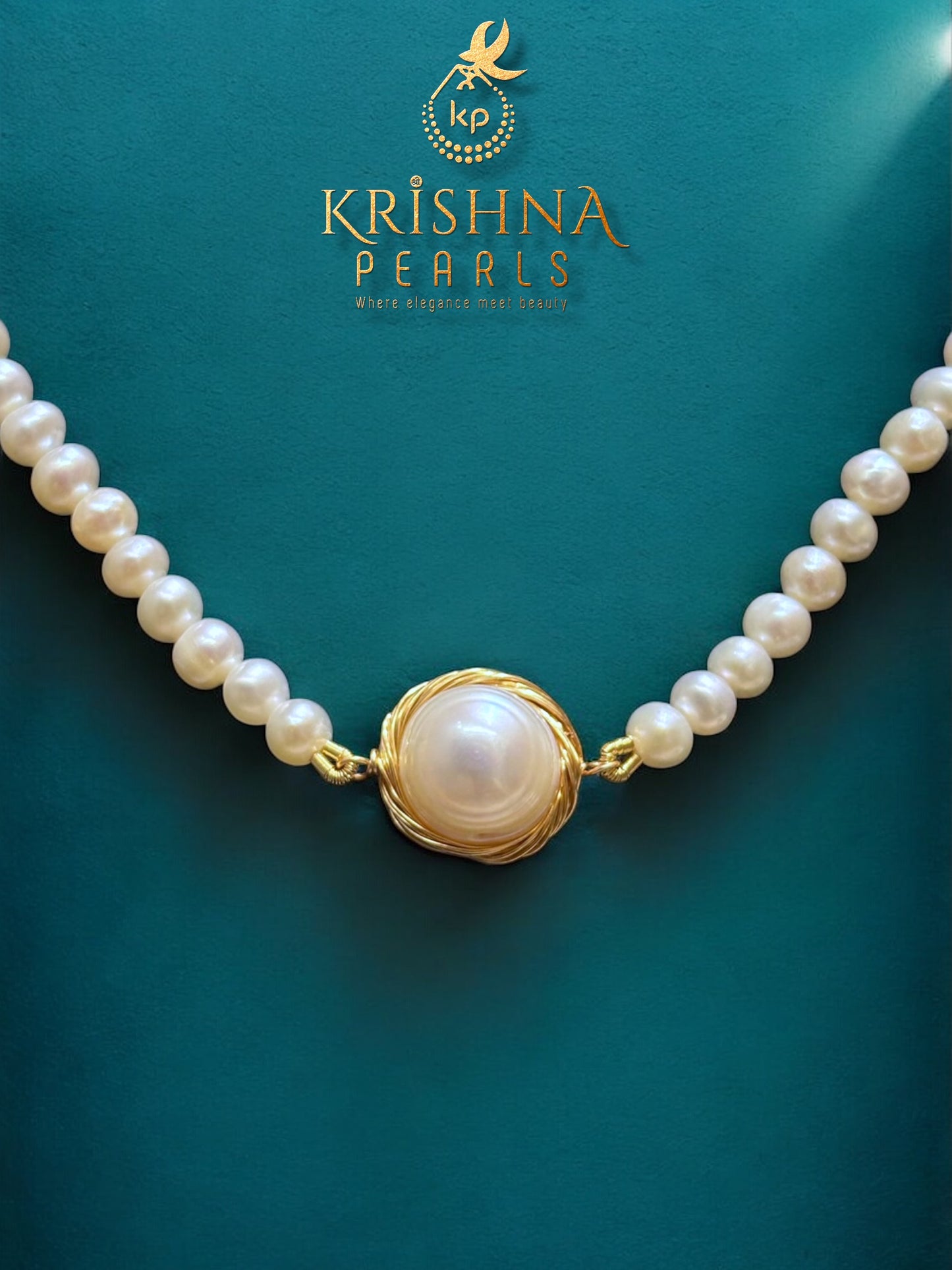 Small Round Pearls Necklace Set