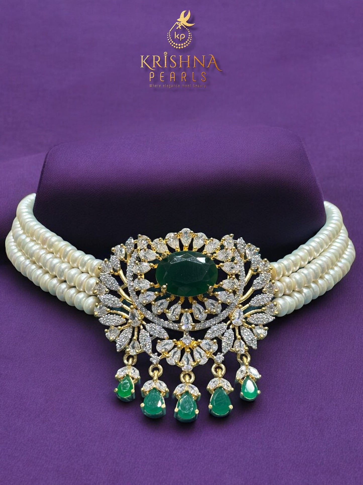 Beautiful Emerald Pendent With Small Size Pearls Three Line Choker Set