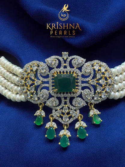 Heritage Emerald Pendent & Pearls Choker Set