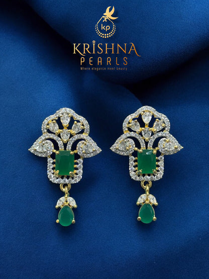 Heritage Emerald Pendent & Pearls Choker Set