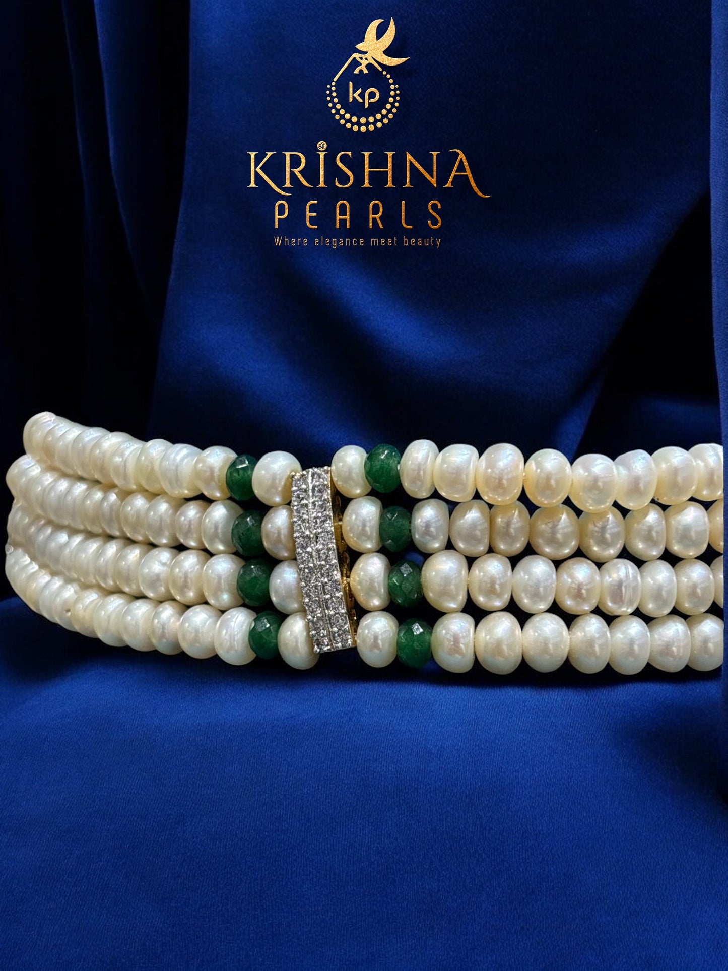 Emerald Bloom Pearls Choker Set