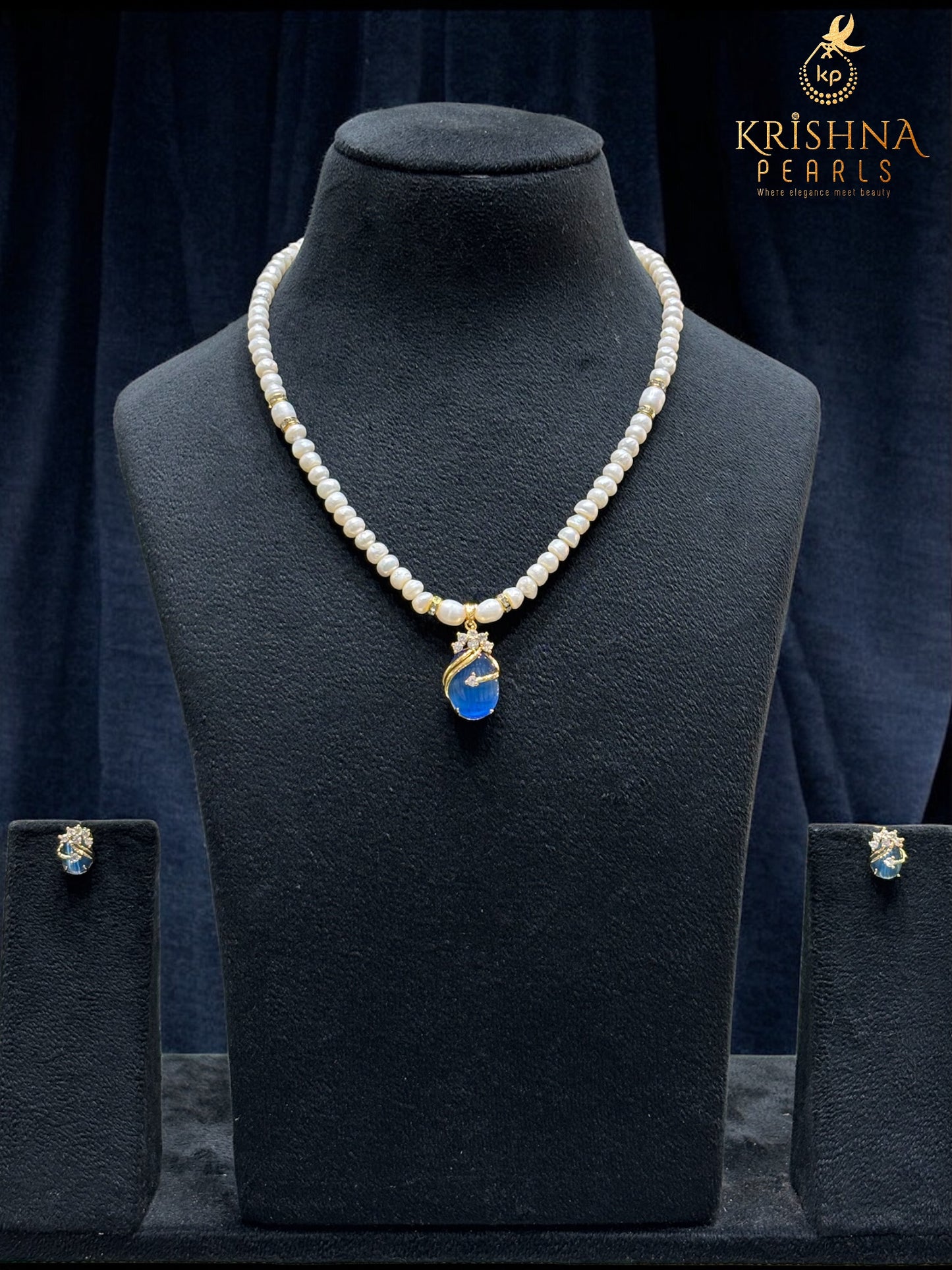 Simple Pearl Necklace Set