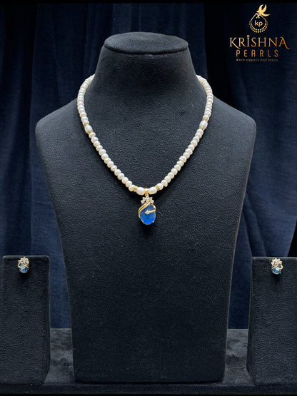 Simple Pearl Necklace Set