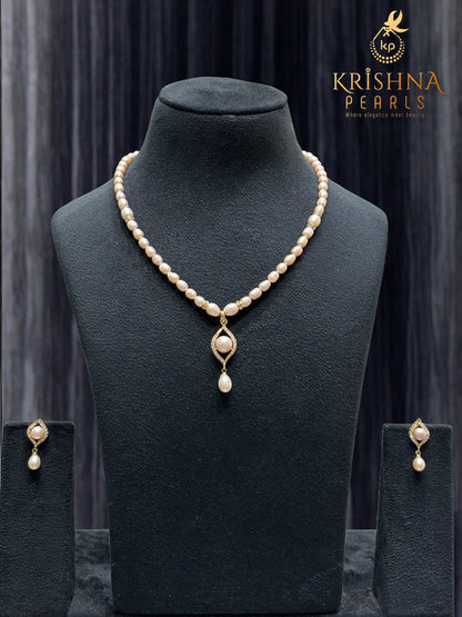 Adorable Blush Pearls Pendent Set
