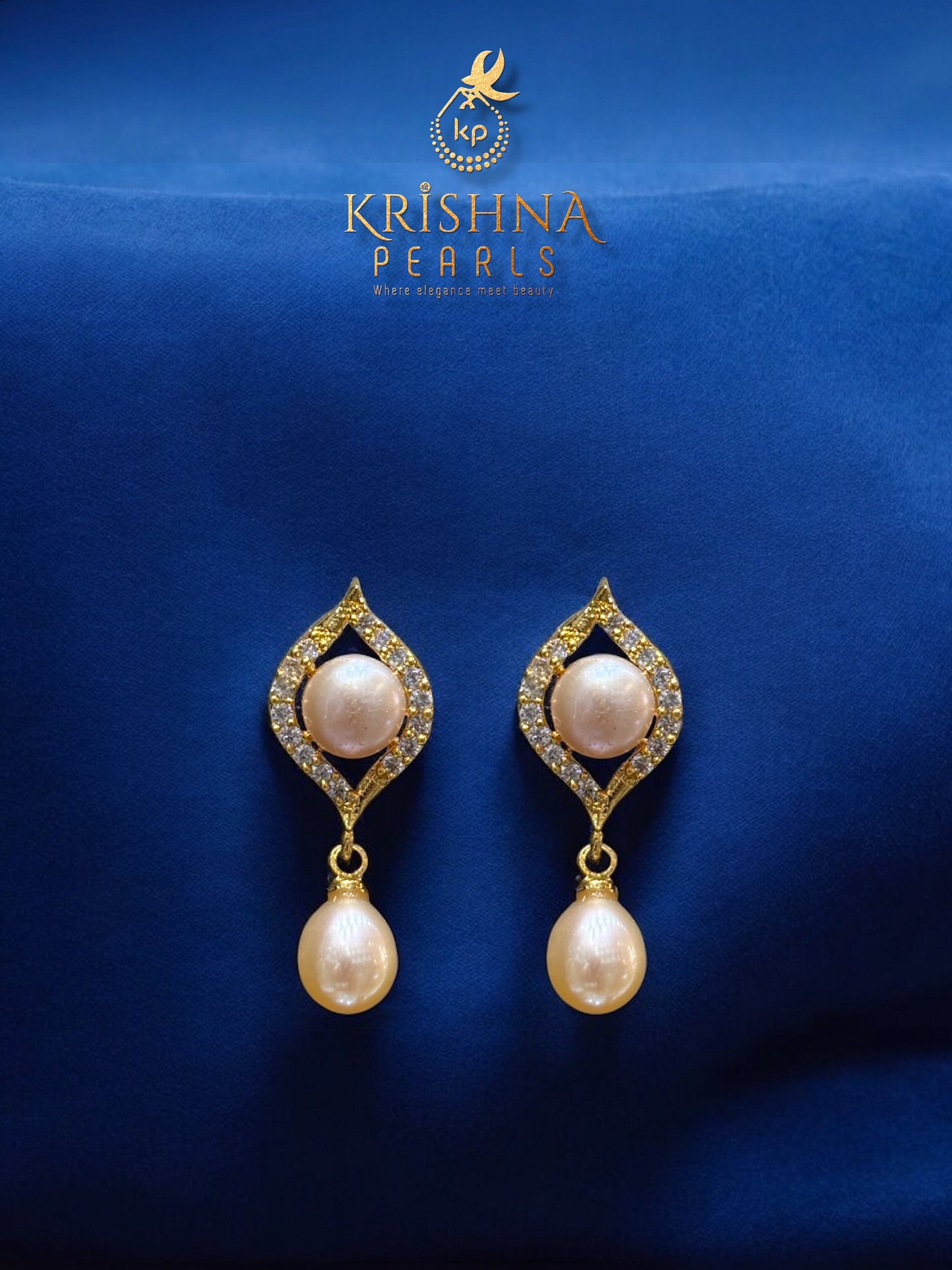 Adorable Blush Pearls Pendent Set